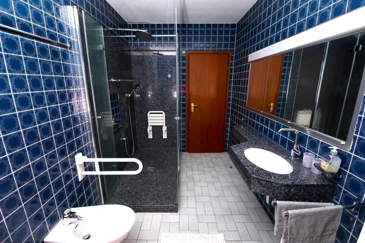 Moderne, Herzliche Und Grosse Ferienwohnung Mitten Im Naturpark Grebenhain エクステリア 写真